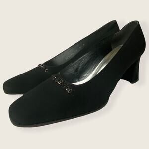 UCWOB Stuart Weitzman Suede Pumps 8.5 B US